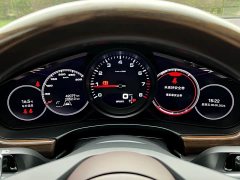 Porsche Panamera Executive Extended Wheelbase 2.9T - ფოტო 15