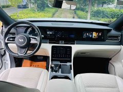 Li Auto ONE Extended Range 6-Seater - ფოტო 10