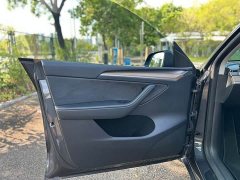 Tesla Model Y Long Range All-Wheel Drive - ფოტო 19