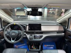 Honda Odyssey 2.0L e:HEV Sharp Premium Edition - ფოტო 10