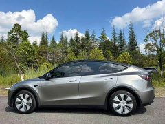 Tesla Model Y 2022 Facelift Long Range All-Wheel Drive - ფოტო 10