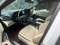 Toyota Sienna 2023 2.5L Hybrid Premium Edition - ფოტო 3