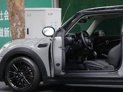 BMW MINI 1.5T COOPER Classic Edition - ფოტო 16