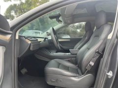 Tesla Model Y Long Range All-Wheel Drive 3D7 - ფოტო 5