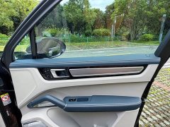 Porsche 2020 Cayenne Turbo 4.0T - ფოტო 11