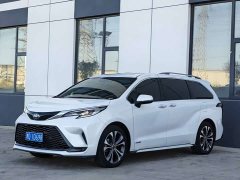 Toyota Gravia Grevias 2.5L Hybrid Premium Plus Edition - фото 1