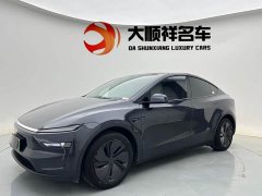 Tesla Model Y Rear-Wheel Drive - ფოტო 1
