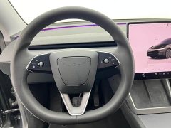Tesla Model Y Rear-Wheel Drive - ფოტო 12