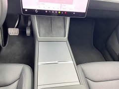 Tesla Model Y Rear-Wheel Drive - ფოტო 15
