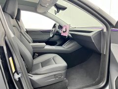 Tesla Model Y Rear-Wheel Drive - ფოტო 9