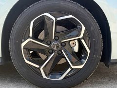 BYD Seal 06 DM-i Smart Drive Edition 120KM Flagship - ფოტო 18