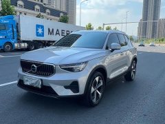 Volvo XC40 2026 B4 AWD Smart Remote Luxury Edition - ფოტო 1