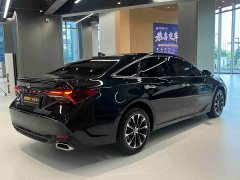 Toyota Avalon 2.5L Luxury - ფოტო 3