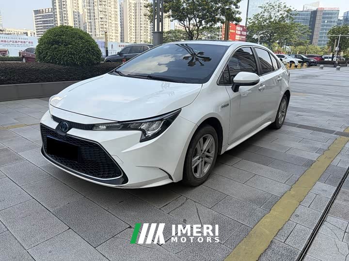 Toyota Corolla Hybrid 1.8H E-CVT Luxury - ავტომობილი ჩინეთიდან