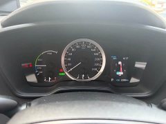 Toyota Corolla Hybrid 1.8H E-CVT Luxury - ფოტო 8