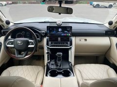 Toyota Land Cruiser (Imported) 2022 VX-R Middle East Version - ფოტო 7