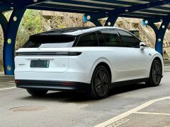Li Auto i6 Two-Wheel Drive Standard - ფოტო 6