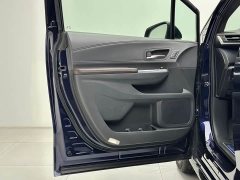 Toyota Sienna 2021 2.5L Hybrid Platinum Edition - ფოტო 11