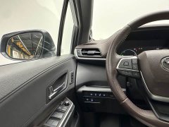 Toyota Sienna 2021 2.5L Hybrid Platinum Edition - ფოტო 19