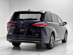 Toyota Sienna 2021 2.5L Hybrid Platinum Edition - ფოტო 3