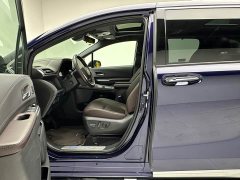 Toyota Sienna 2021 2.5L Hybrid Platinum Edition - ფოტო 7