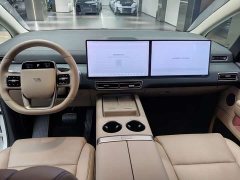 Li Auto MEGA Ultra Smart Refresh Edition - ფოტო 18