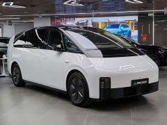 Li Auto MEGA Ultra Smart Refresh Edition - ფოტო 3