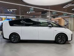 Li Auto MEGA Ultra Smart Refresh Edition - ფოტო 5