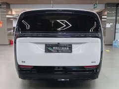 Li Auto MEGA Ultra Smart Refresh Edition - ფოტო 8