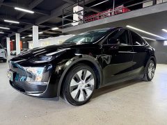 Tesla Model Y Standard Range RWD - ფოტო 1