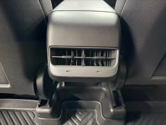 Tesla Model Y Standard Range RWD - ფოტო 20