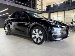 Tesla Model Y Standard Range RWD - ფოტო 3