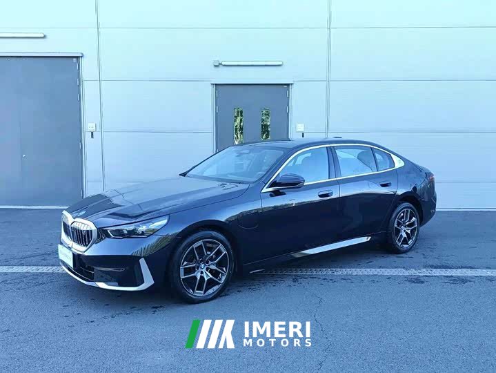 BMW i5 2024 eDrive 35L Luxury Package - ავტომობილი ჩინეთიდან