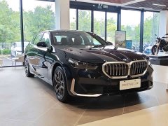 BMW i5 2024 eDrive 35L Luxury Package - ფოტო 3