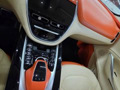Aston Martin DBX 2020 4.0T V8 - ფოტო 4