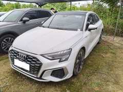 Audi A3 A3L Limousine 35 TFSI Fashion Sport - ფოტო 1