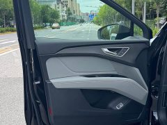Audi Q5 e-tron 40 e-tron Starlight Edition Brocade Package - ფოტო 11