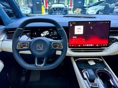 Zeekr Geely Zeekr 009 Seven-Seat Aisle Version 108kWh - ფოტო 19