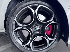 Volkswagen Golf GTI 380TSI DSG GTI - ფოტო 19