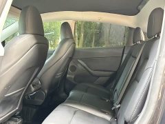 Tesla Model Y Rear-Wheel Drive - ფოტო 9