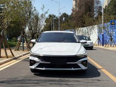 Hyundai Elantra 2023 1.5L CVT GLX Elite - ფოტო 2