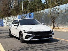 Hyundai Elantra 2023 1.5L CVT GLX Elite - ფოტო 3