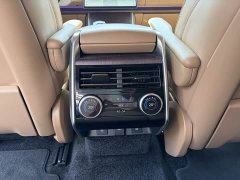 Land Rover Range Rover 3.0 L6 400PS Extended Wheelbase Seven-Seater - ფოტო 17