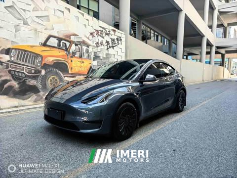 2022 Tesla Model Y Rear-Wheel Drive