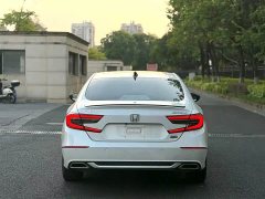 Honda Accord 260TURBO Phantom Night Premium Edition - ფოტო 4