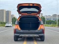 Volkswagen LIFE 1.5L CVT CROSS Fun Edition - ფოტო 11