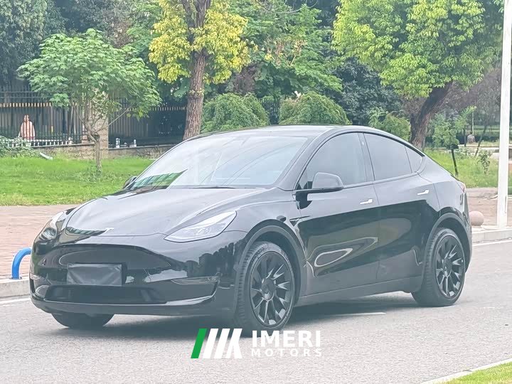 Tesla Model Y Facelift Long Range All-Wheel Drive