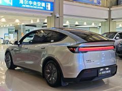 Tesla Model Y L Long Range All-Wheel Drive - ფოტო 4
