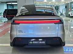 Tesla Model Y L Long Range All-Wheel Drive - ფოტო 5