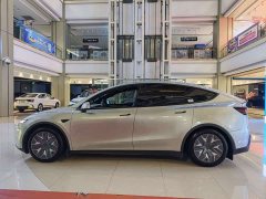 Tesla Model Y L Long Range All-Wheel Drive - ფოტო 7